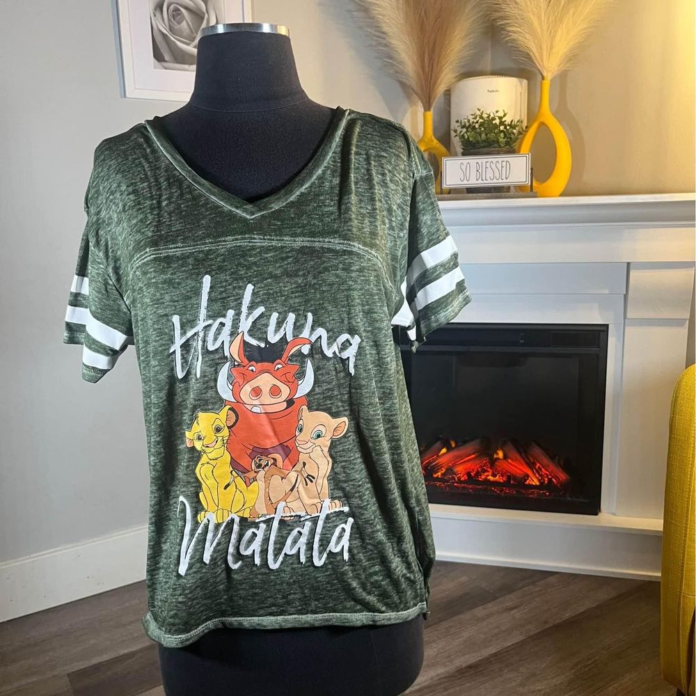 Disney Lion King Hakuna Matata Graphic Tee Large
